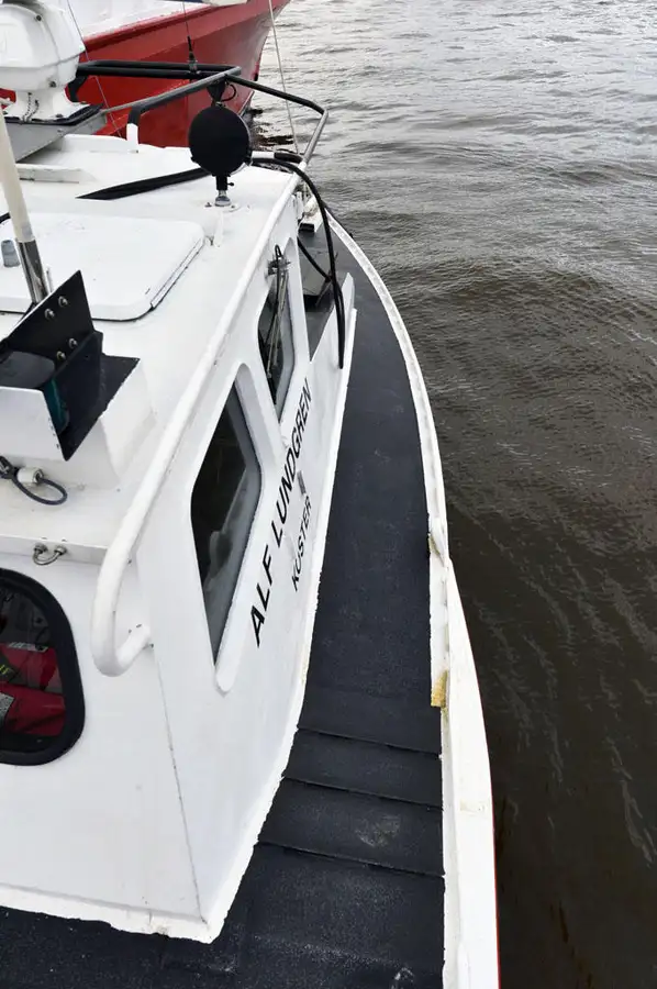 Kapal penyelamat keur dijual
