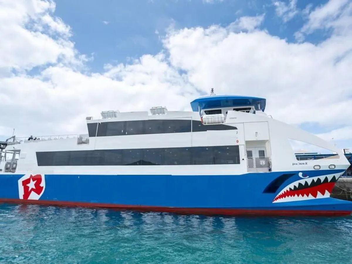 Kapal fery keur dijual