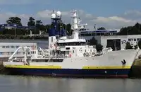 Kapal wadahna pikeun dijual