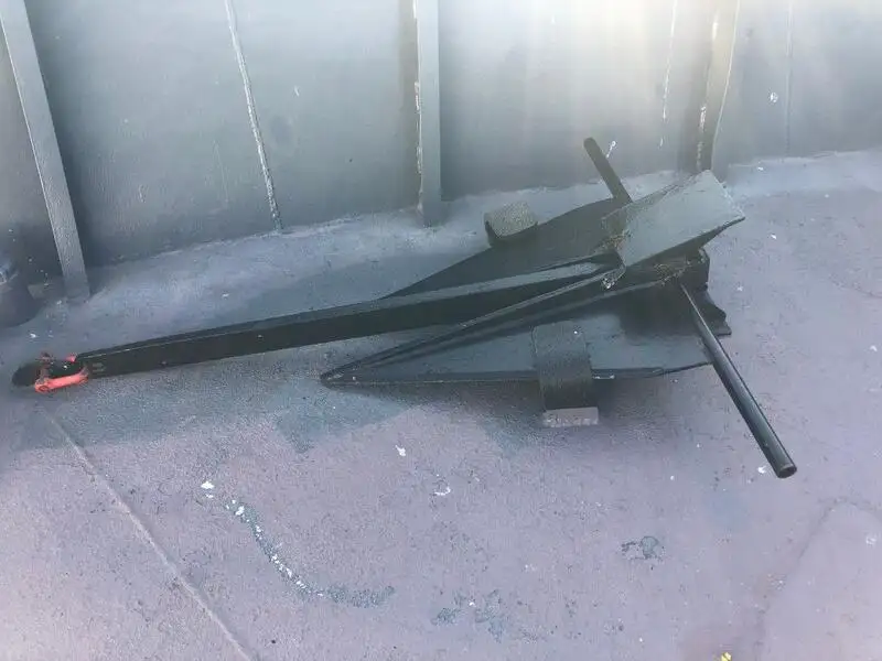 Kapal kontainer keur dijual