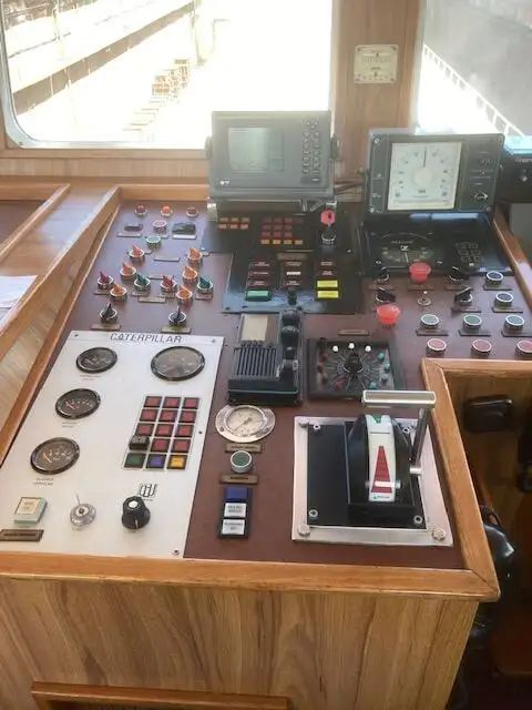 Kapal pangangkut barang curah keur dijual