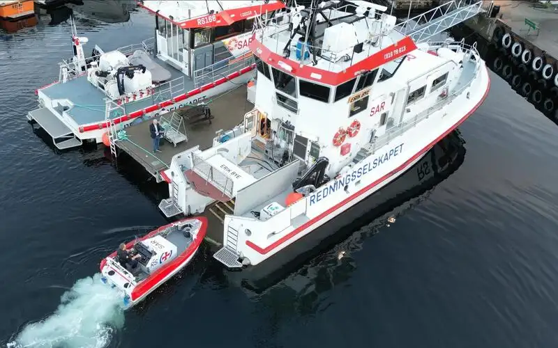 Kapal penarik keur dijual