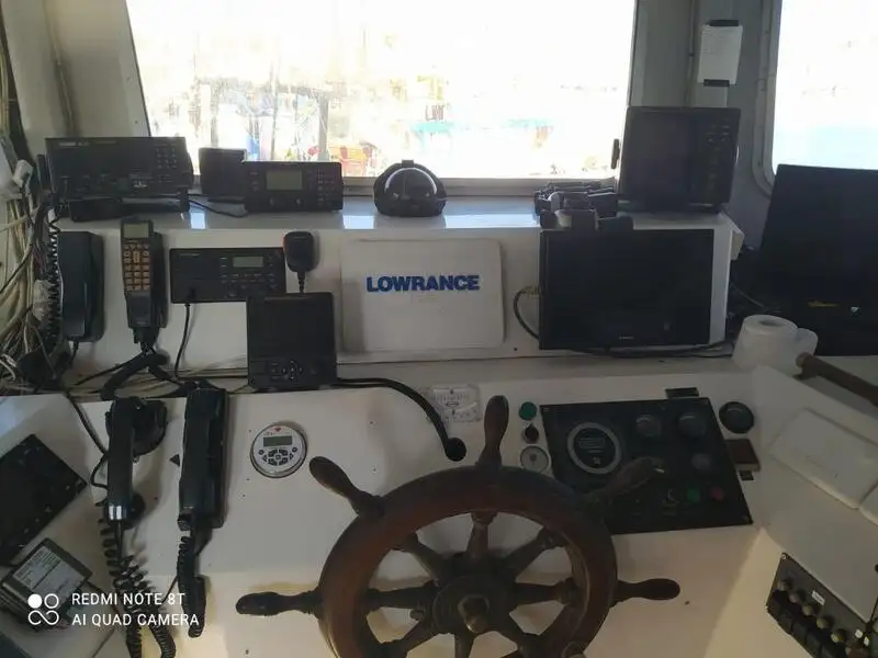 Kapal kerja keur dijual