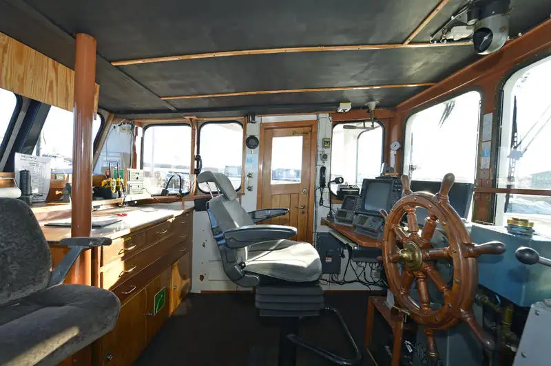 Kapal penarik keur dijual