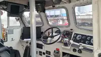 Kapal kerja keur dijual