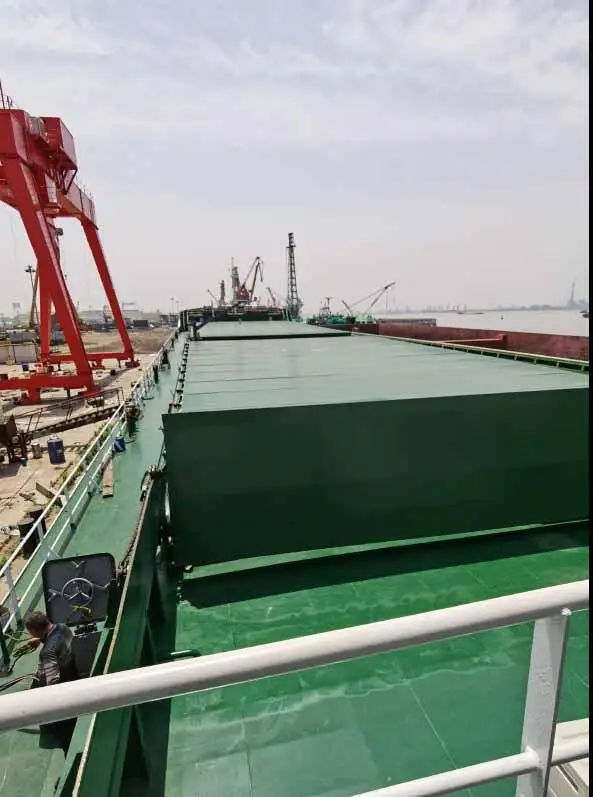 Kapal pangangkut barang curah keur dijual