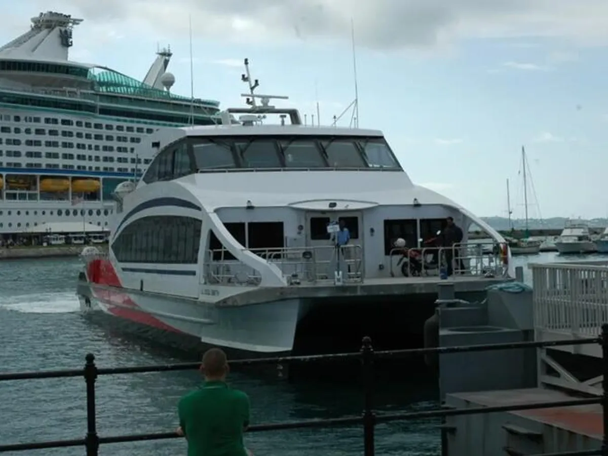 Kapal fery keur dijual
