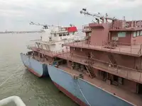 Kapal pangangkut barang curah keur dijual