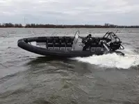 Kapal wadahna pikeun dijual