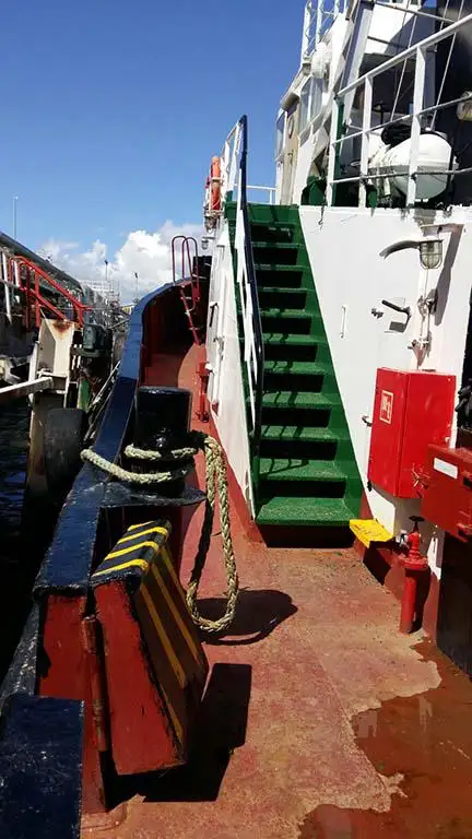 Kapal penarik keur dijual
