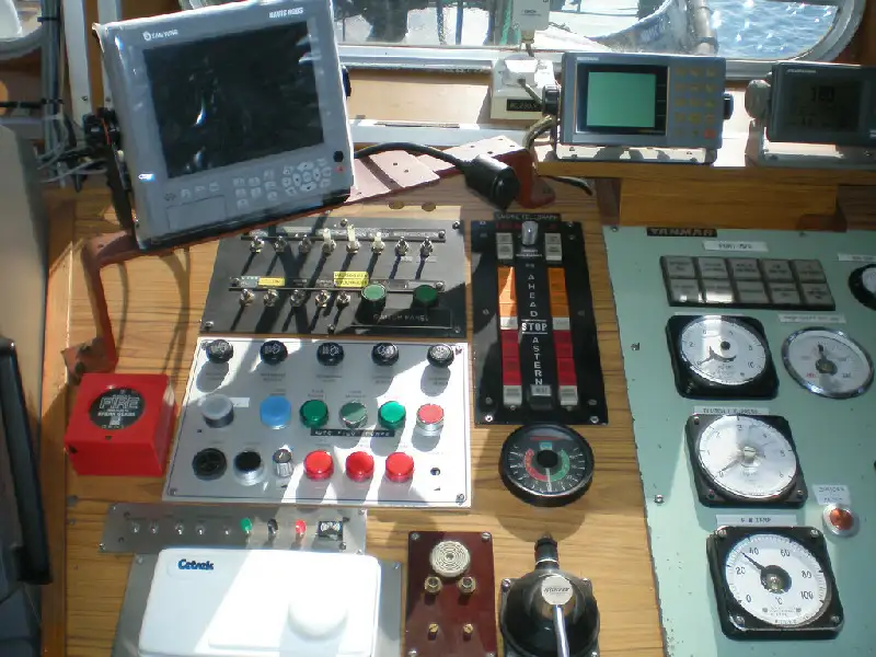 Kapal penarik keur dijual