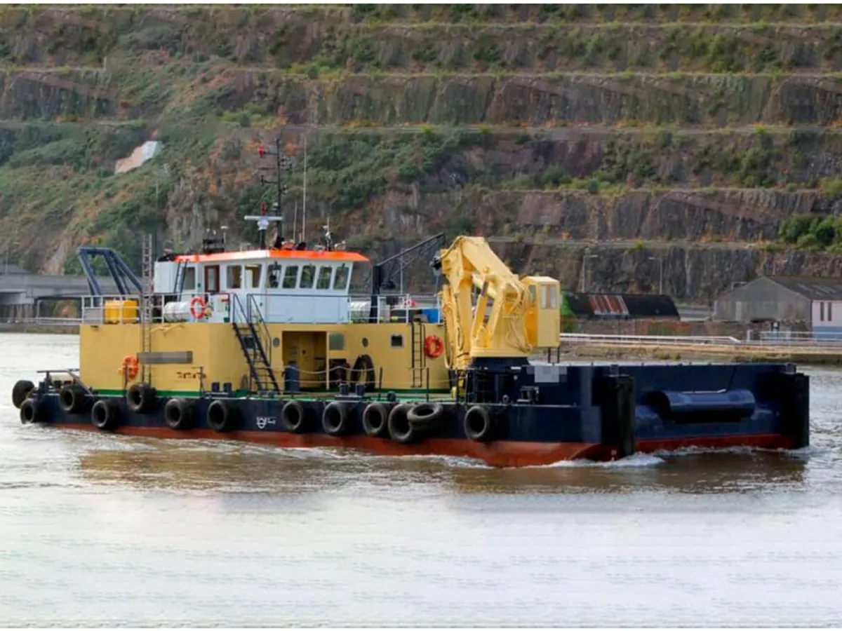 Kapal keruk keur dijual