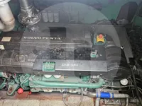 Kapal pangangkut lauk hirup keur dijual