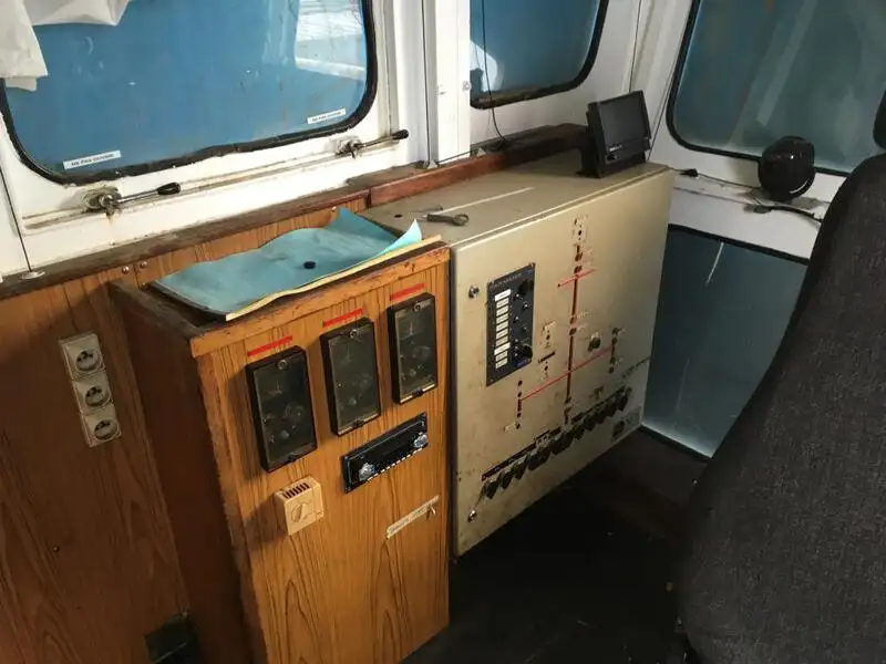 Kapal keruk keur dijual