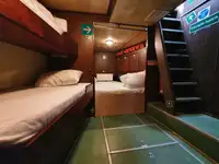 Kapal survei keur dijual