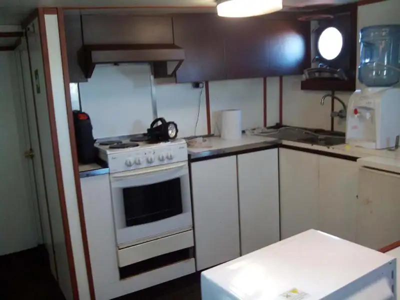 Kapal penarik keur dijual
