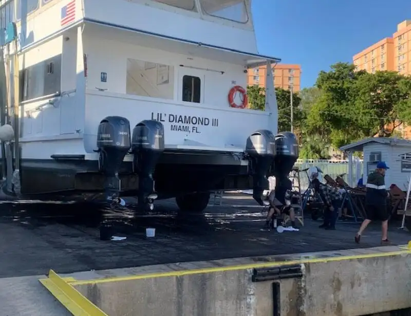 Kapal panumpang keur dijual