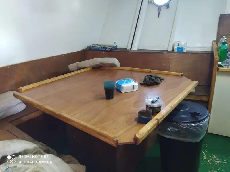 Kapal kerja keur dijual