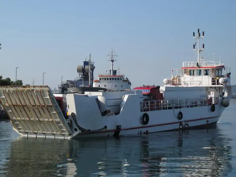 Kapal kontainer keur dijual