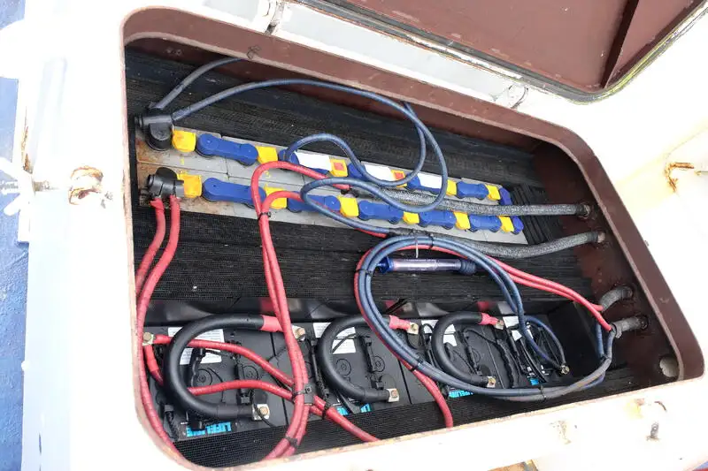 Kapal penarik keur dijual