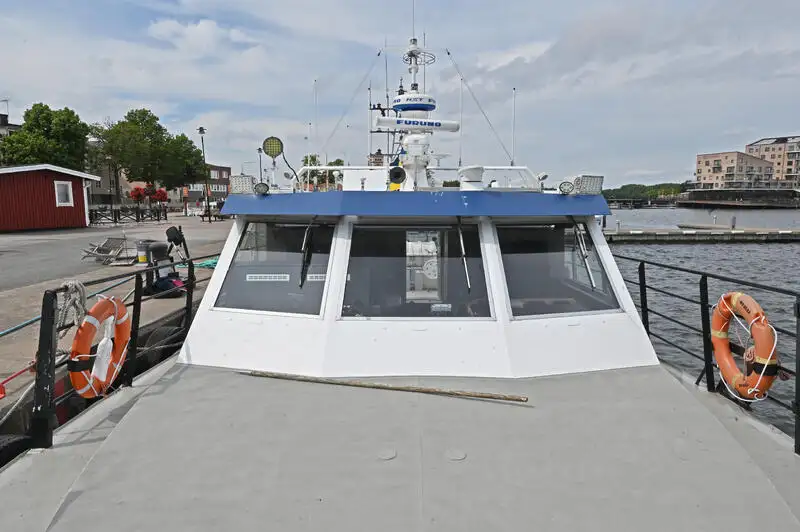 Kapal pesiar keur dijual