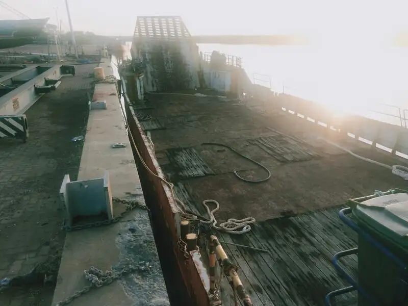 Kapal pendaratan, tangki keur dijual