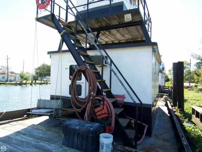 Kapal penarik keur dijual