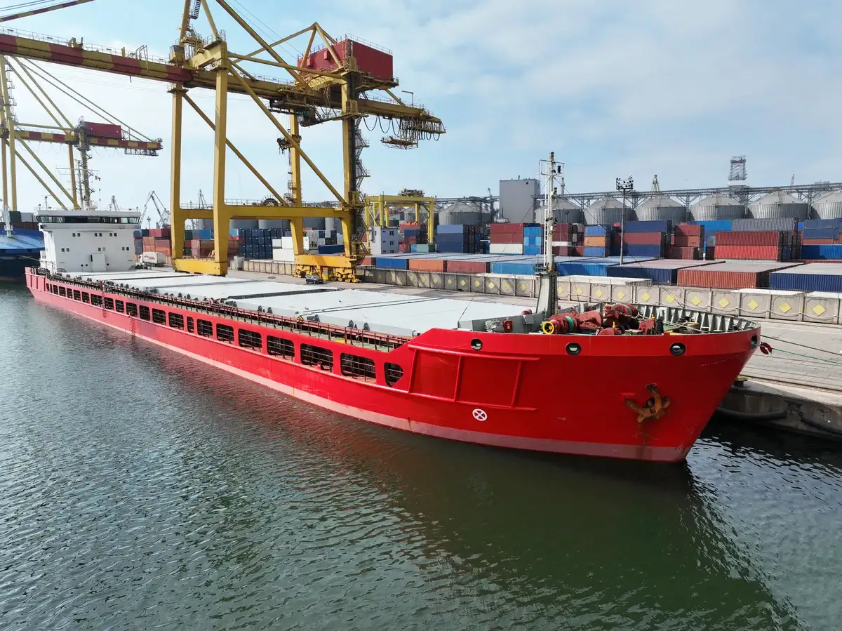 Kapal pangangkut barang curah keur dijual