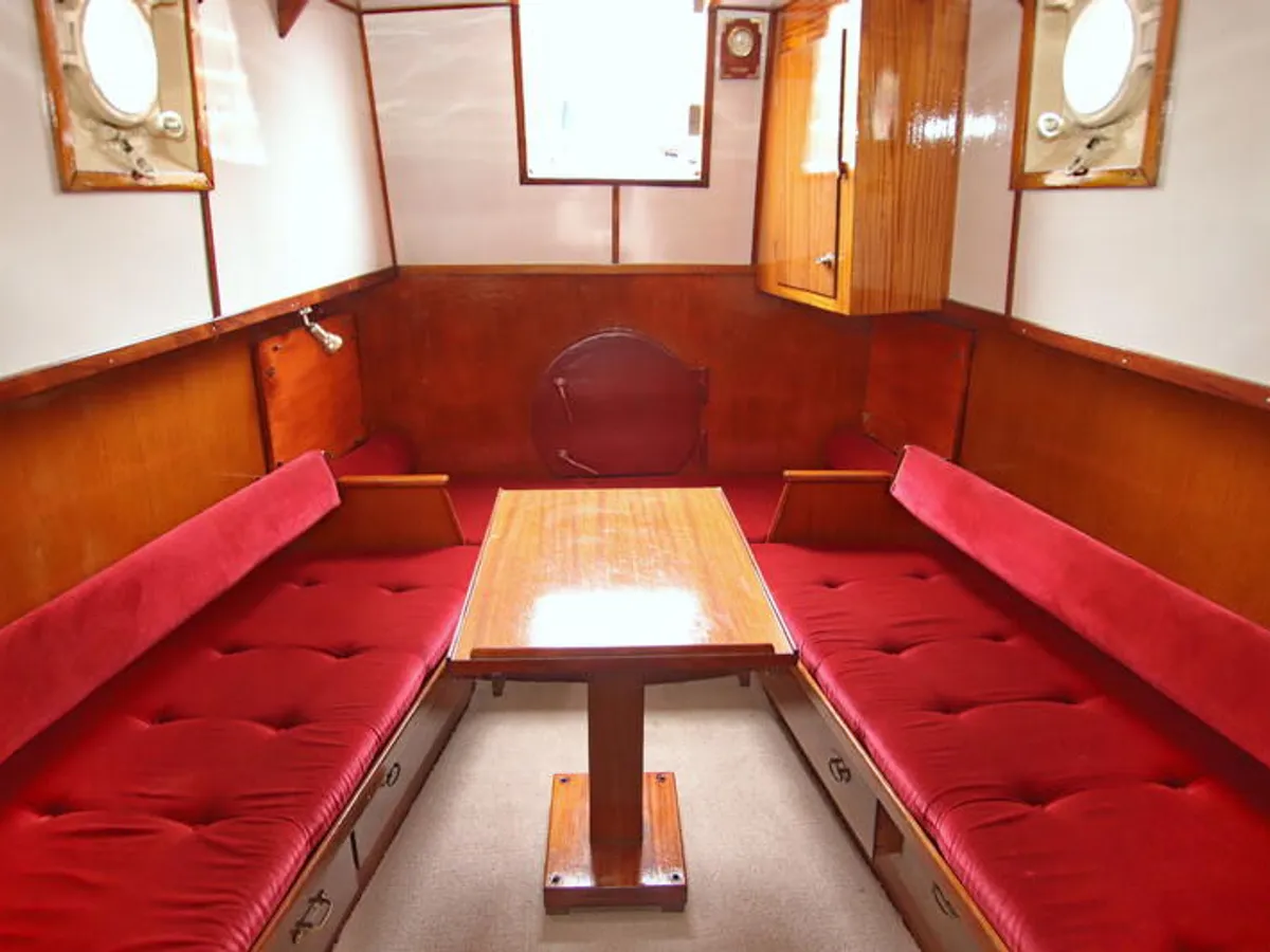 Kapal pilot keur dijual