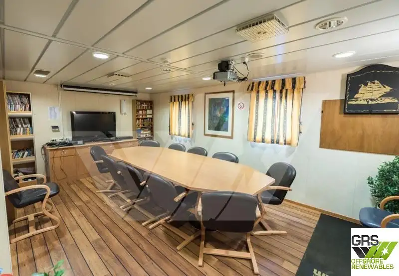 Kapal kerja keur dijual