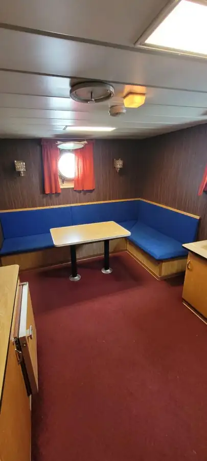 Kapal penarik keur dijual