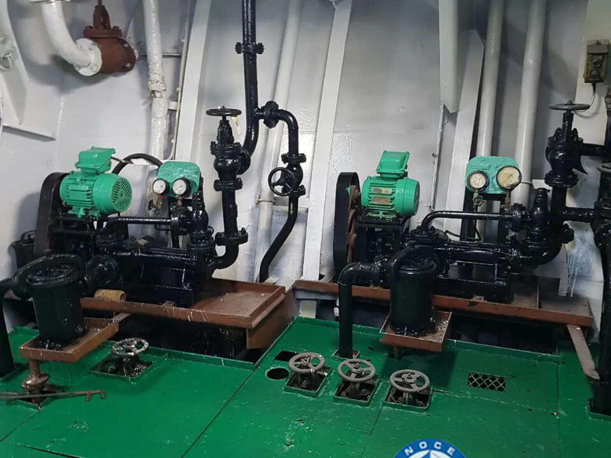 Kapal tangki minyak/bahan kimia keur dijual