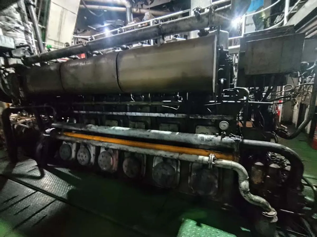 Kapal kontainer keur dijual