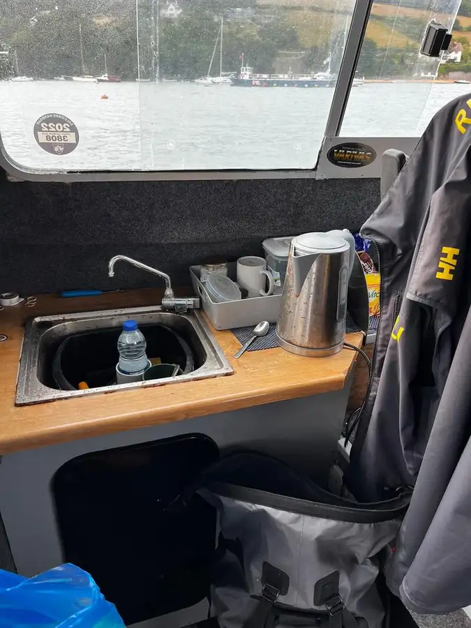 Kapal pilot keur dijual