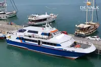 Katamaran pikeun dijual