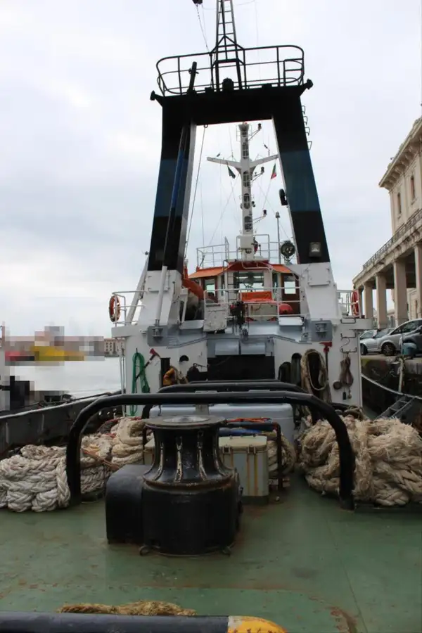 Kapal penarik keur dijual