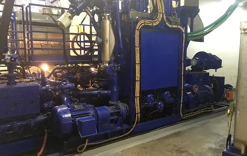 Kapal pangangkut LNG keur dijual