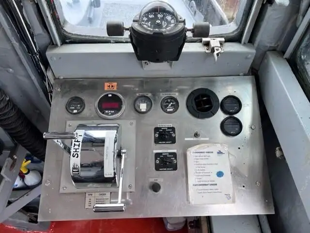 Kapal penarik keur dijual