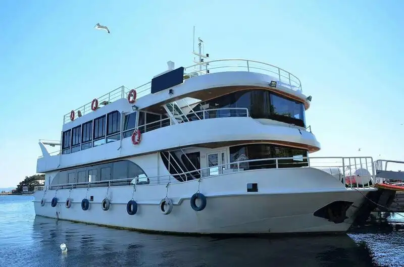 Kapal réstoran keur dijual