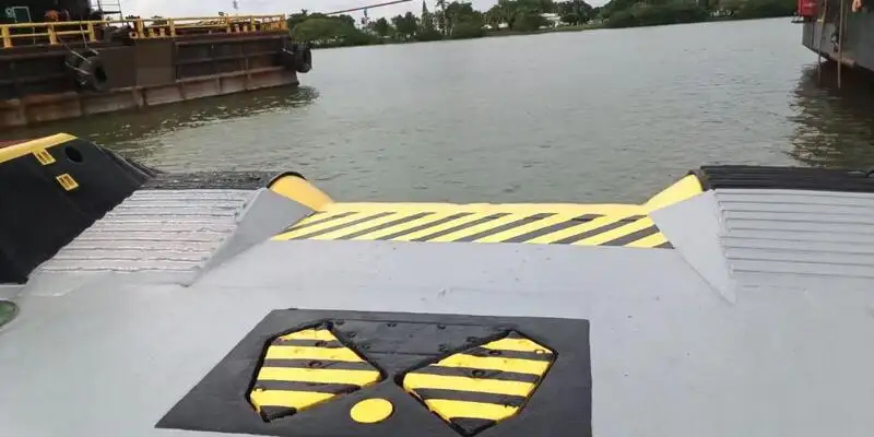 Kapal penarik keur dijual