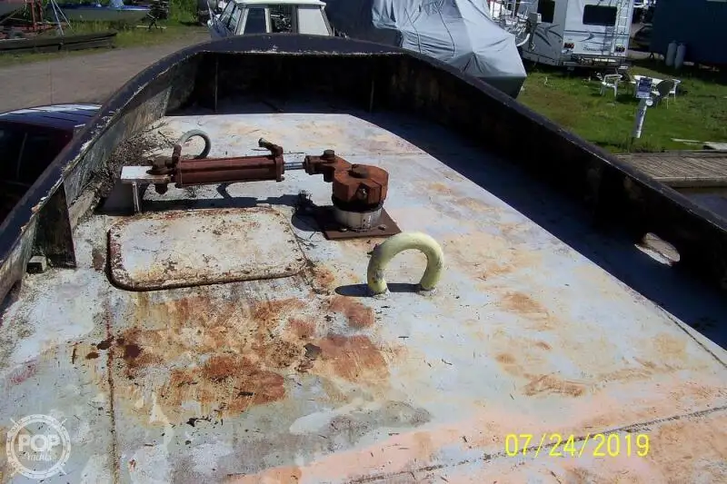 Kapal penarik keur dijual