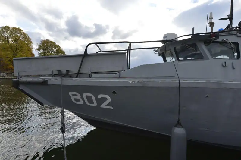 Kapal angkatan laut / militer keur dijual