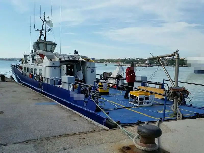 Kapal kru keur dijual