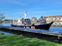 Kapal kerja keur dijual