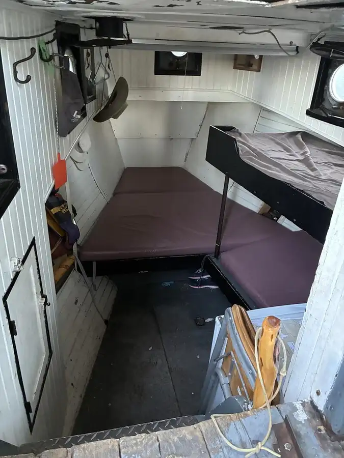 Kapal penarik keur dijual