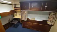 Kapal pasokan keur dijual