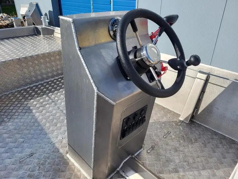 Kapal kerja keur dijual