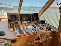 Kapal pesiar keur dijual