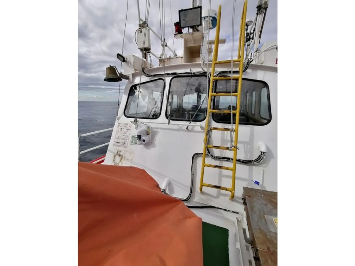 Kapal kru keur dijual