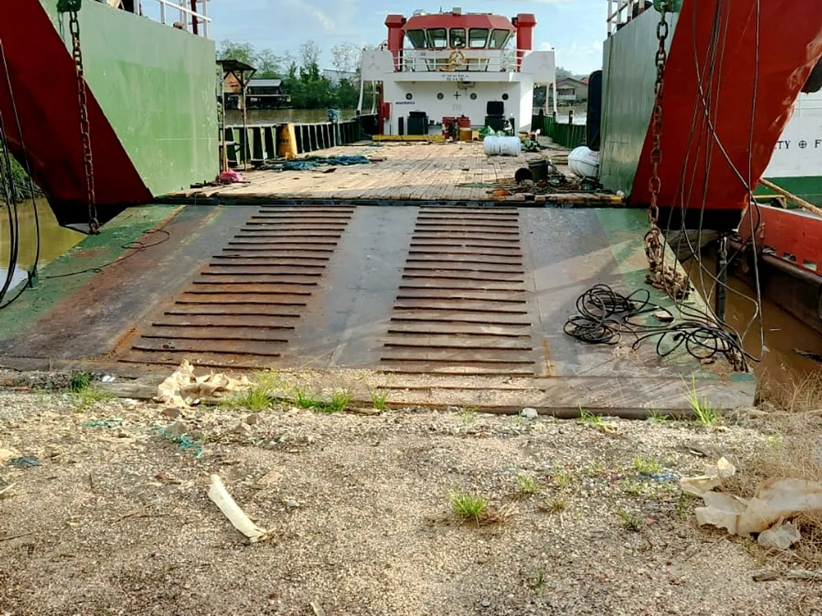 Kapal pendaratan, tangki keur dijual
